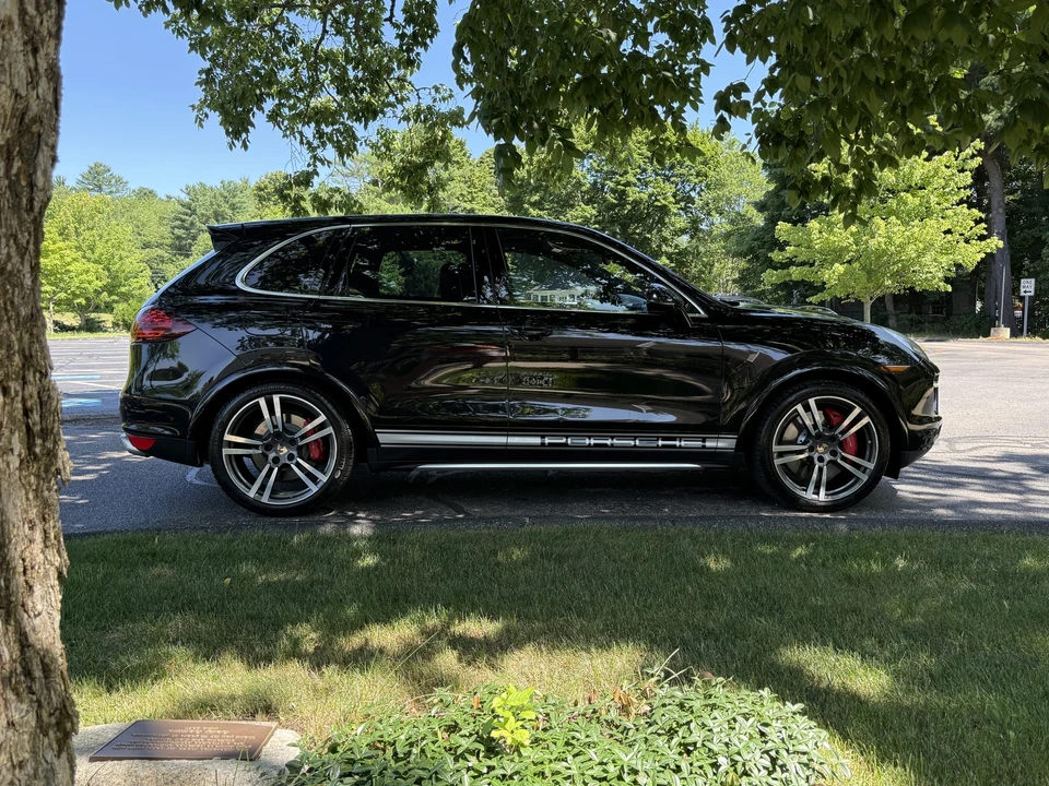 2014 Porsche 958 Cayenne Turbo S - Image 16 of 31