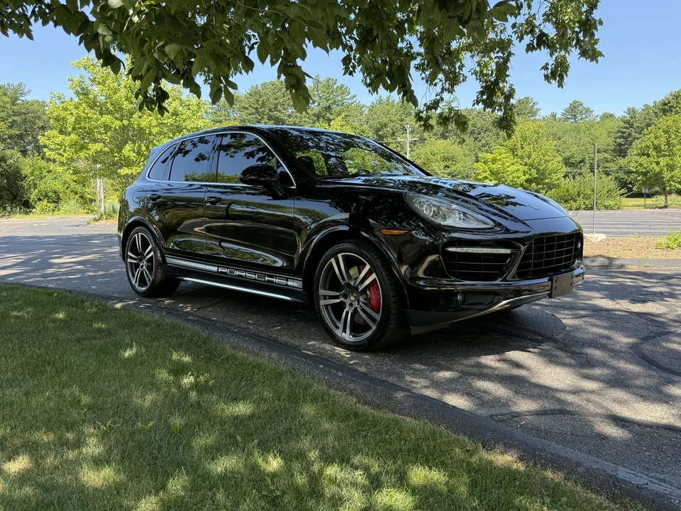2014 Porsche 958 Cayenne Turbo S - Image 13 of 31