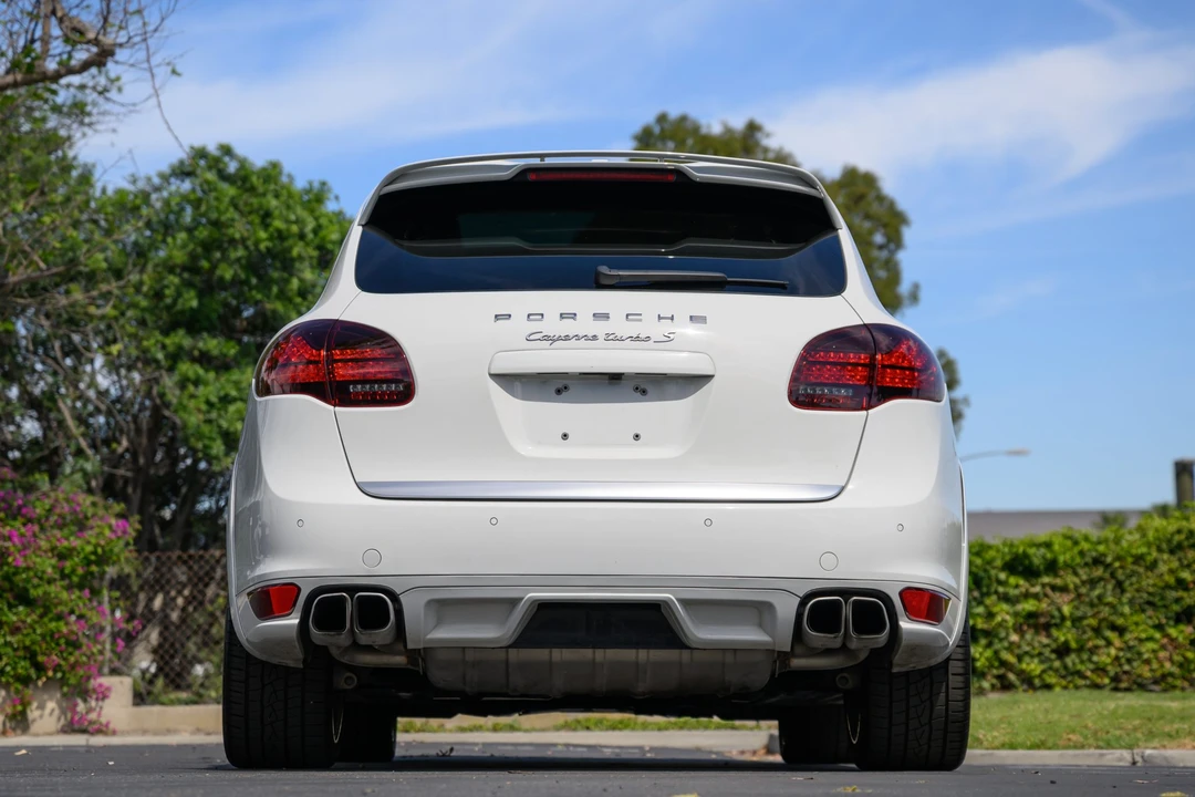 2014 Porsche 958 Cayenne Turbo S - Image 7 of 31