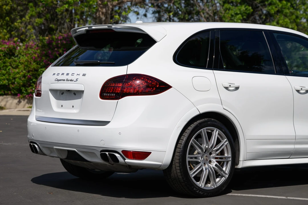 2014 Porsche 958 Cayenne Turbo S - Image 18 of 31