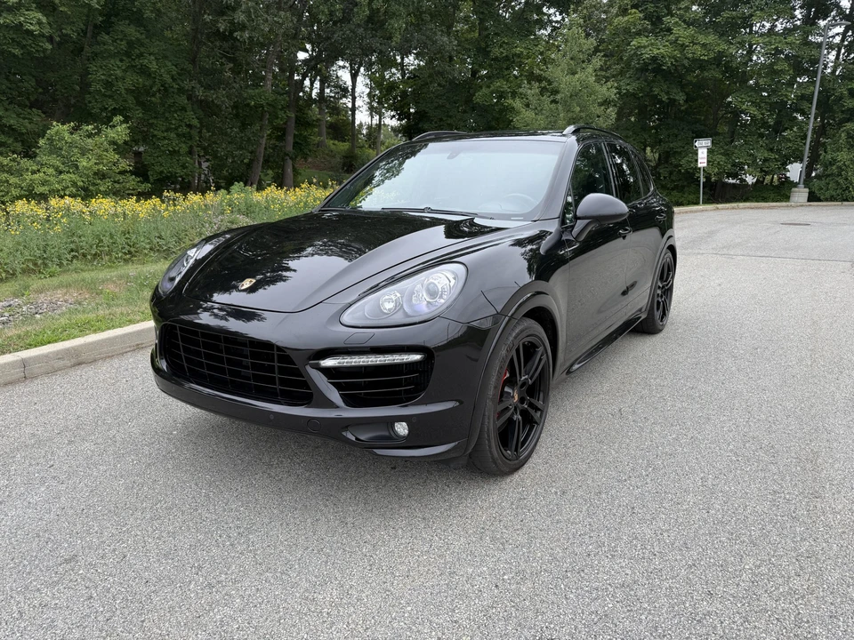 2014 Porsche 958 Cayenne Turbo - Image 2 of 31