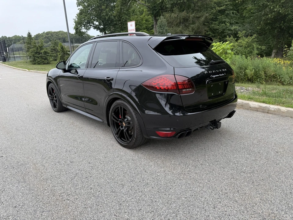 2014 Porsche 958 Cayenne Turbo - Image 28 of 31