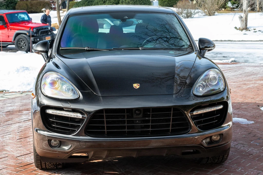 2014 Porsche 958 Cayenne Turbo - Image 2 of 31