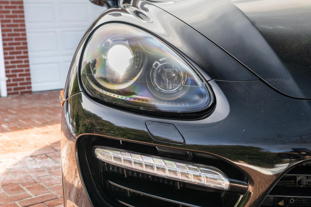 2014 Porsche 958 Cayenne Turbo - Image 10 of 31