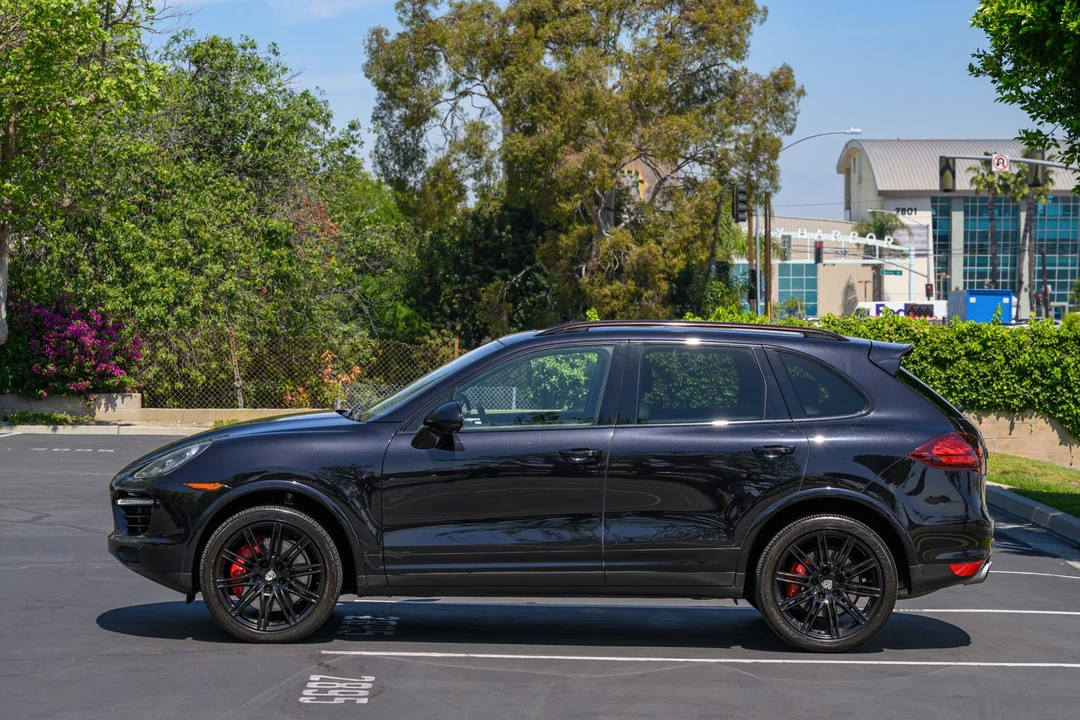 2014 Porsche 958 Cayenne Turbo - Image 3 of 31