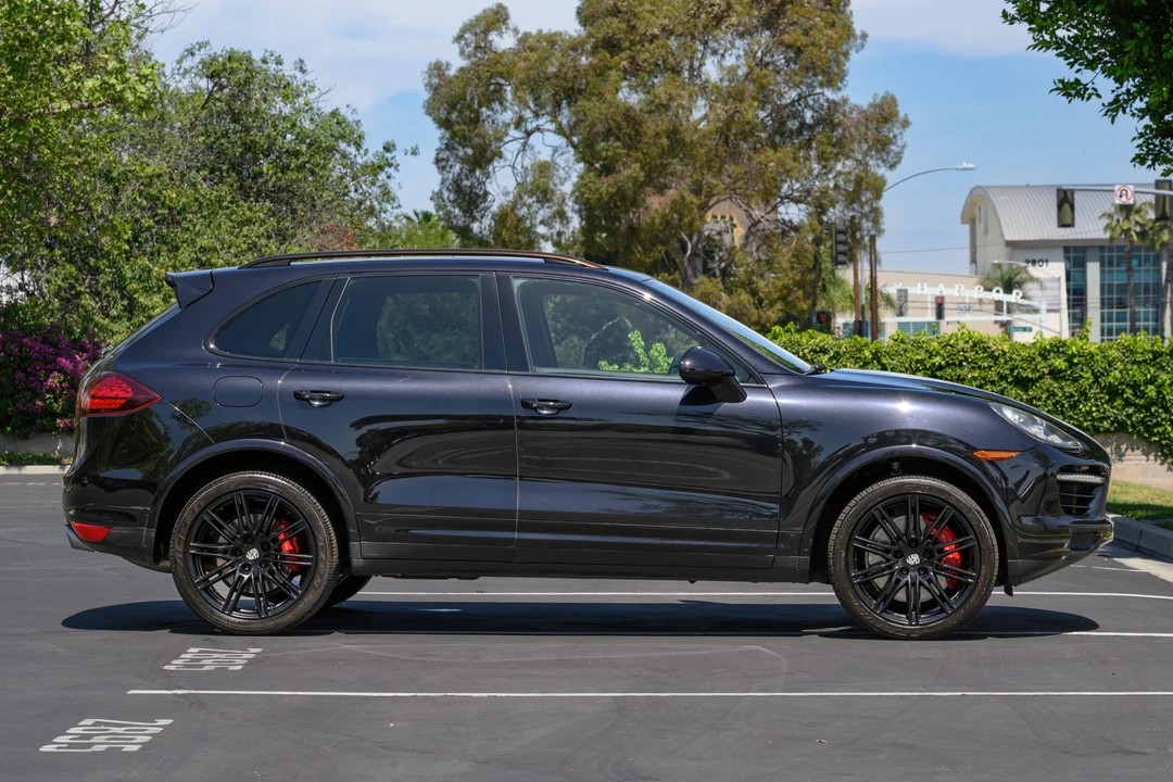 2014 Porsche 958 Cayenne Turbo - Image 9 of 31