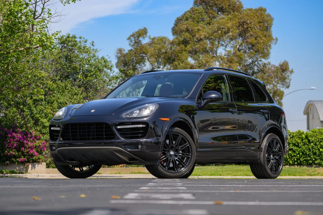 2014 Porsche 958 Cayenne Turbo - Image 2 of 31