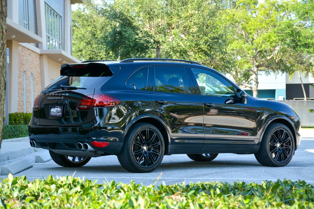 2014 Porsche 958 Cayenne Turbo S - Image 11 of 31