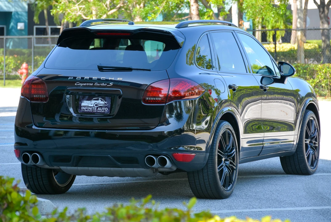 2014 Porsche 958 Cayenne Turbo S - Image 14 of 31