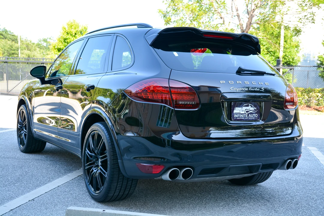 2014 Porsche 958 Cayenne Turbo S - Image 15 of 31