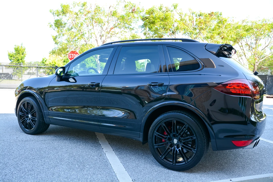 2014 Porsche 958 Cayenne Turbo S - Image 16 of 31