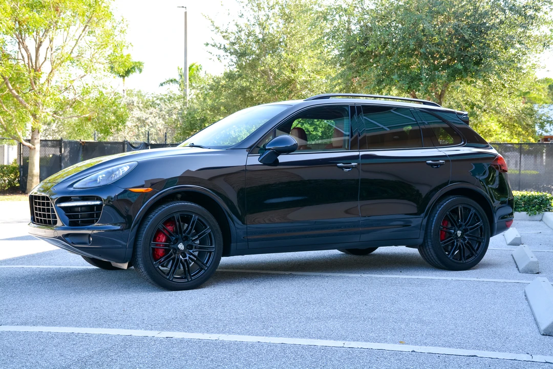 2014 Porsche 958 Cayenne Turbo S - Image 18 of 31
