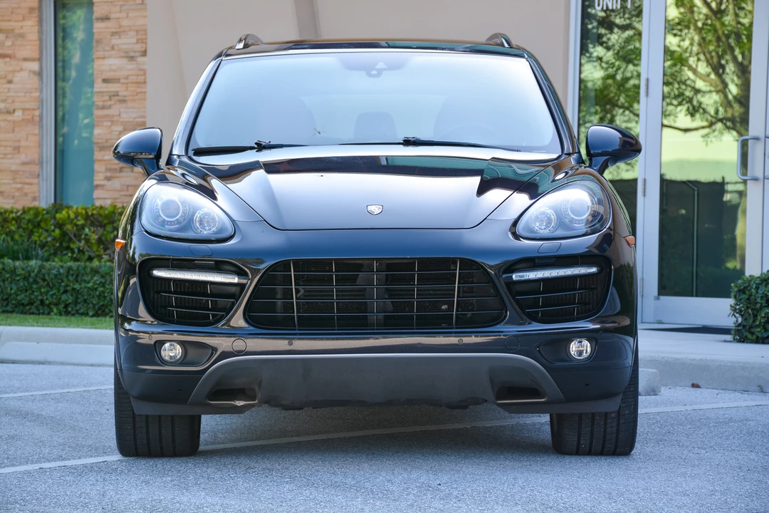 2014 Porsche 958 Cayenne Turbo S - Image 5 of 31