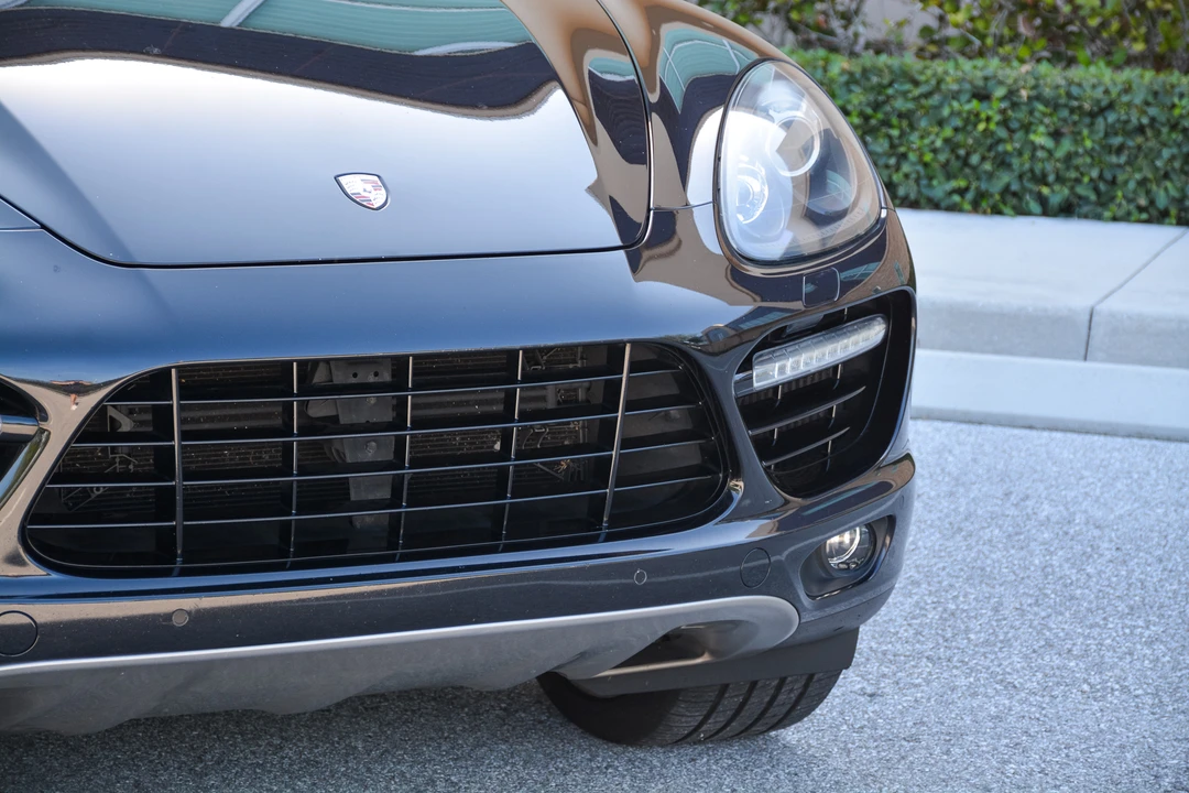 2014 Porsche 958 Cayenne Turbo S - Image 30 of 31