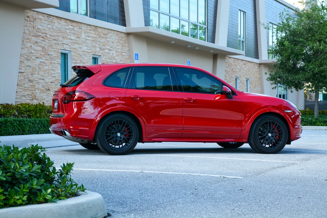 2014 Porsche 958 Cayenne Turbo S - Image 17 of 31