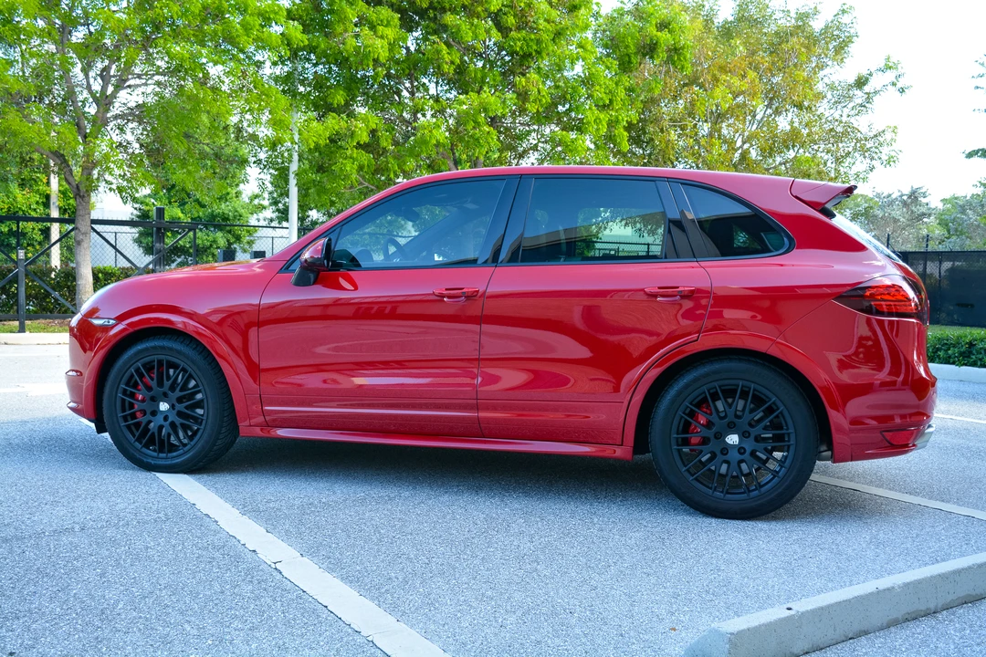 2014 Porsche 958 Cayenne Turbo S - Image 11 of 31