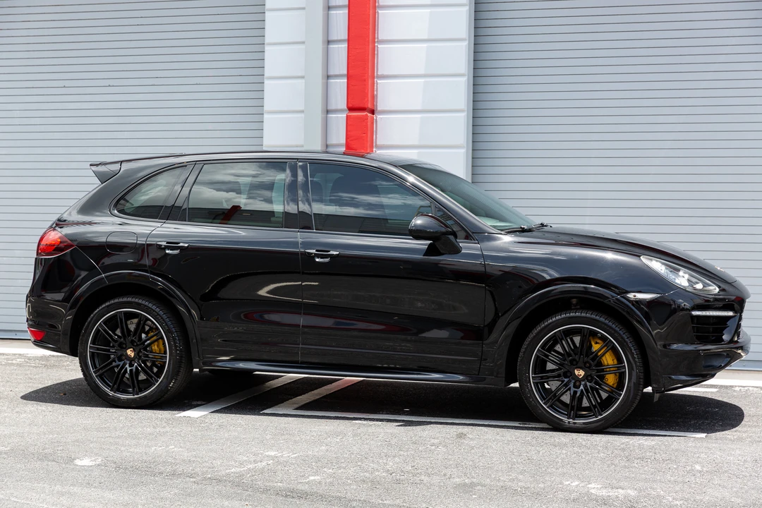 2014 Porsche 958 Cayenne Turbo - Image 10 of 31