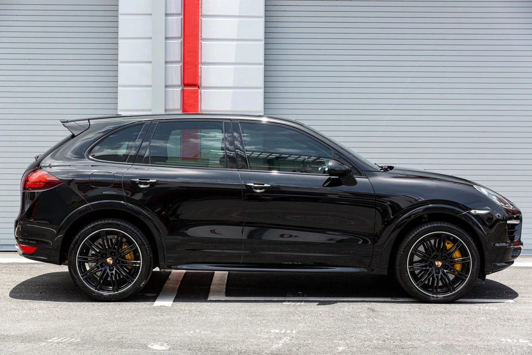 2014 Porsche 958 Cayenne Turbo - Image 11 of 31
