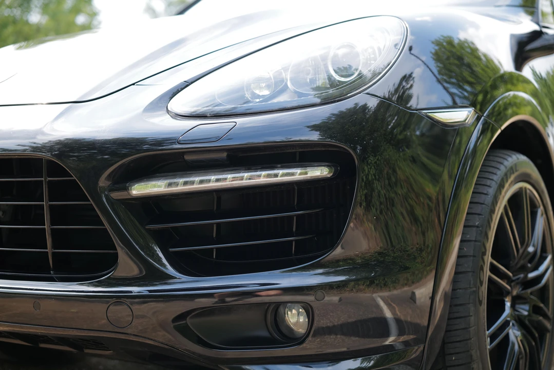 2014 Porsche 958 Cayenne Turbo S - Image 12 of 24