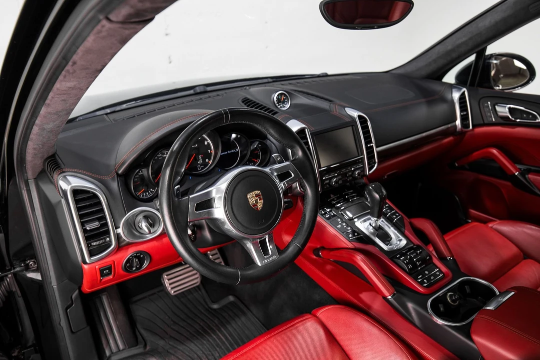 2014 Porsche 958 Cayenne Turbo - Image 9 of 15