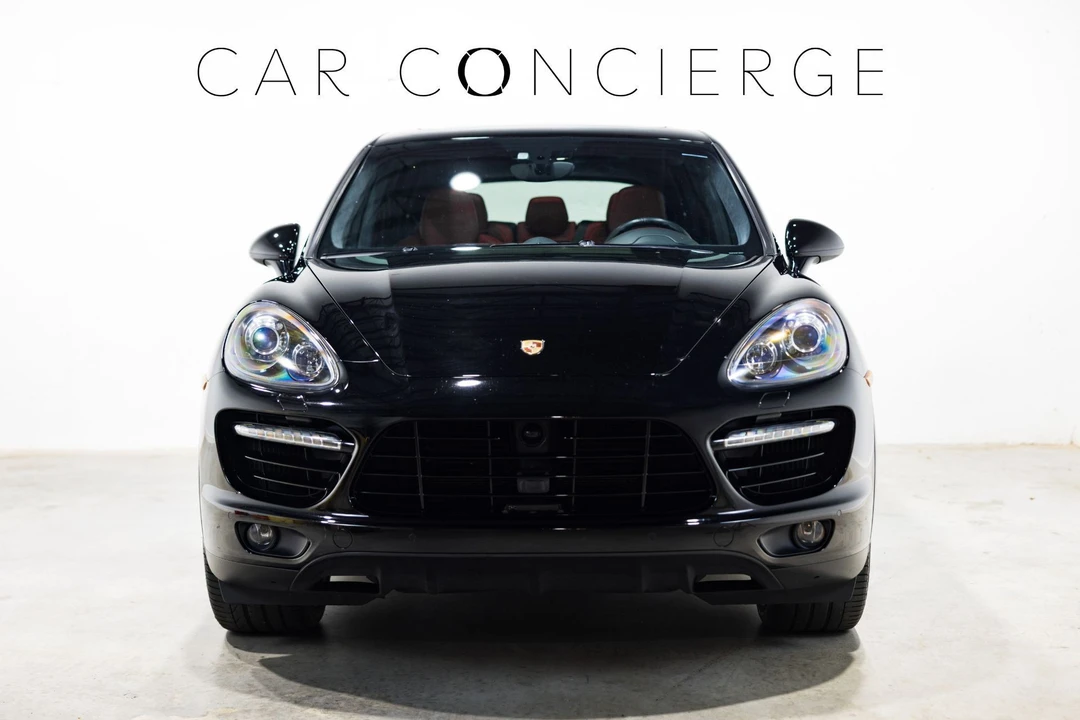 2014 Porsche 958 Cayenne Turbo - Image 2 of 15
