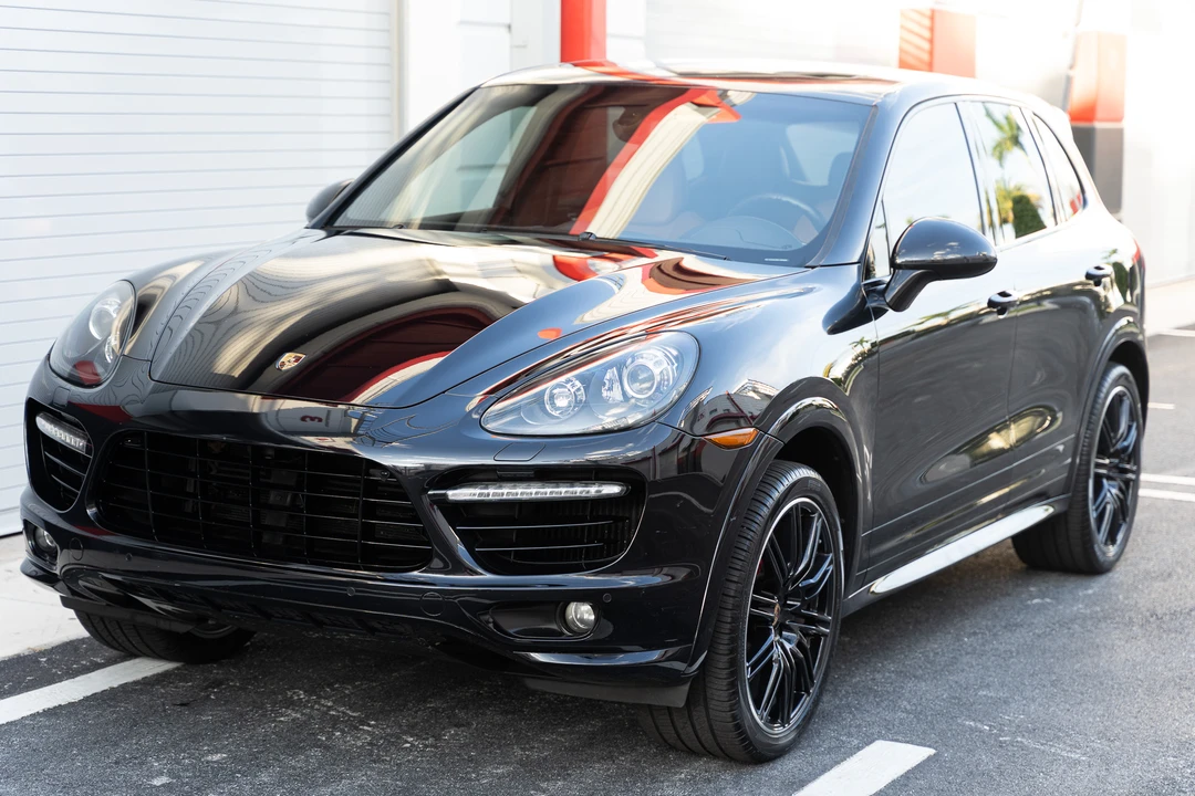 2014 Porsche 958 Cayenne Turbo S - Image 4 of 31