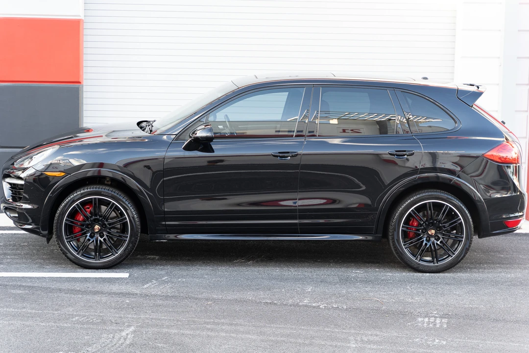 2014 Porsche 958 Cayenne Turbo S - Image 25 of 31