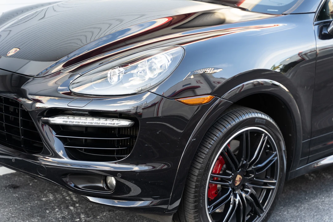 2014 Porsche 958 Cayenne Turbo S - Image 30 of 31