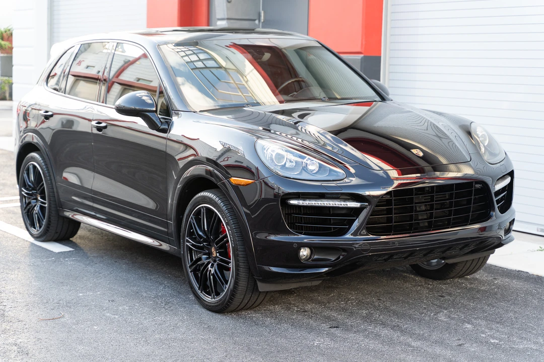 2014 Porsche 958 Cayenne Turbo S - Image 9 of 31