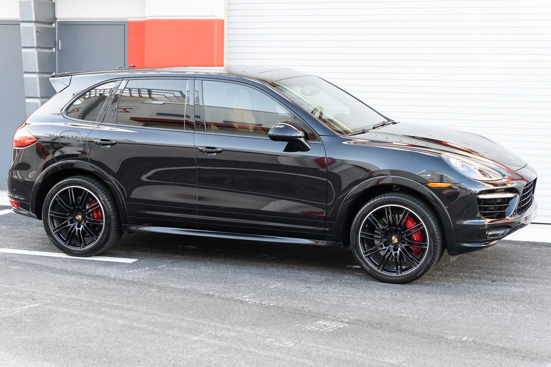 2014 Porsche 958 Cayenne Turbo S - Image 11 of 31