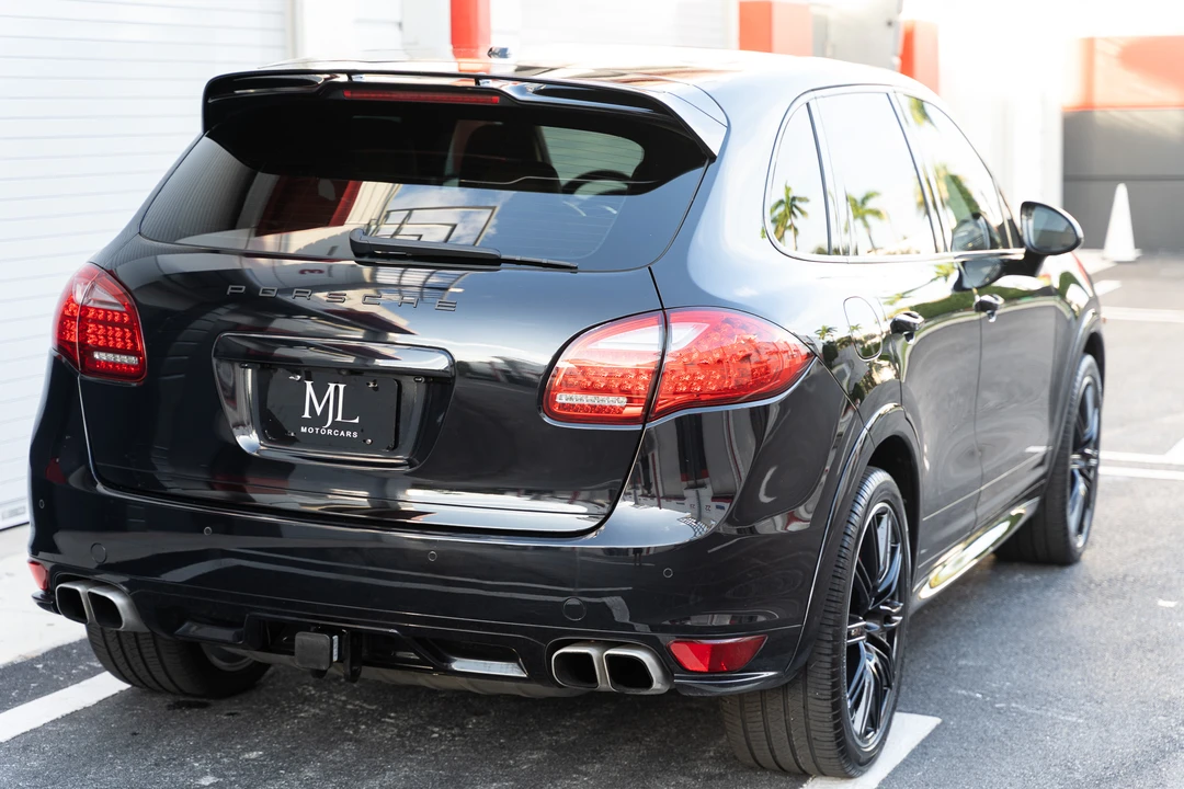 2014 Porsche 958 Cayenne Turbo S - Image 16 of 31