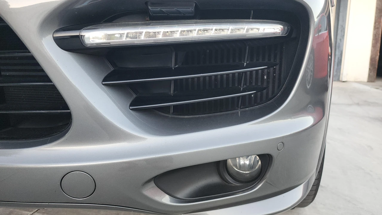 2014 Porsche 958 Cayenne Turbo - Image 16 of 31