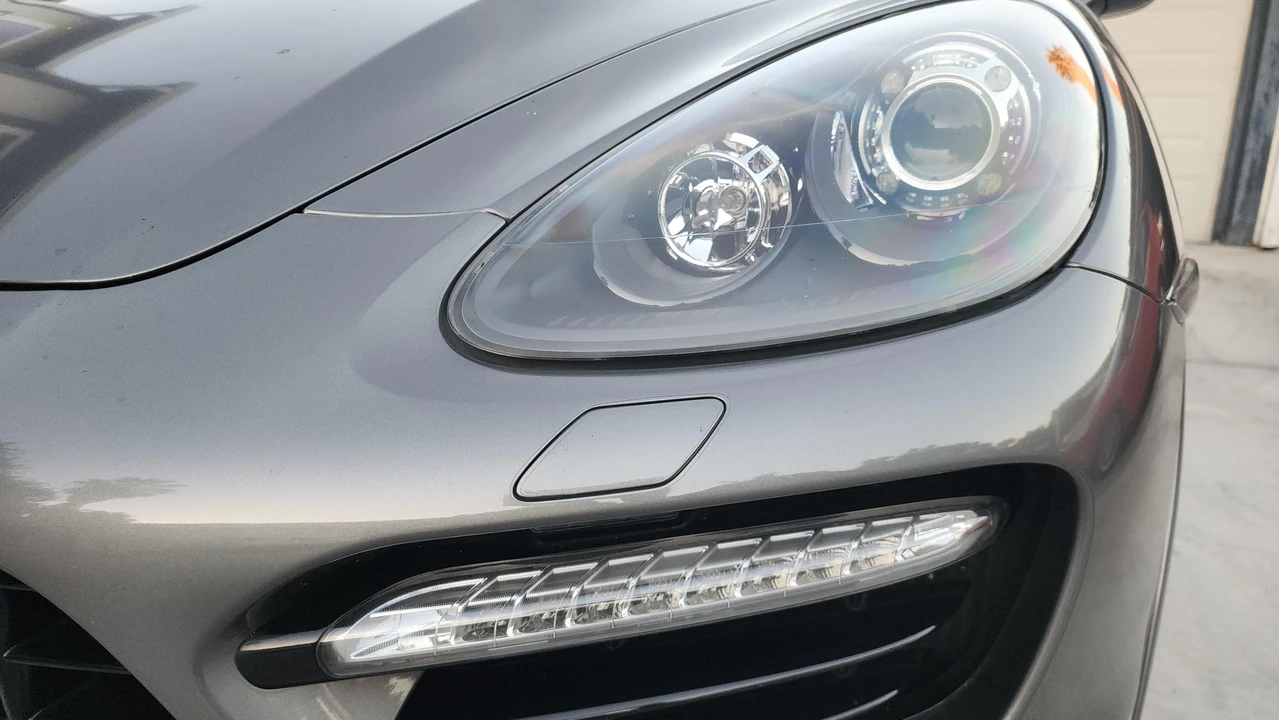 2014 Porsche 958 Cayenne Turbo - Image 17 of 31