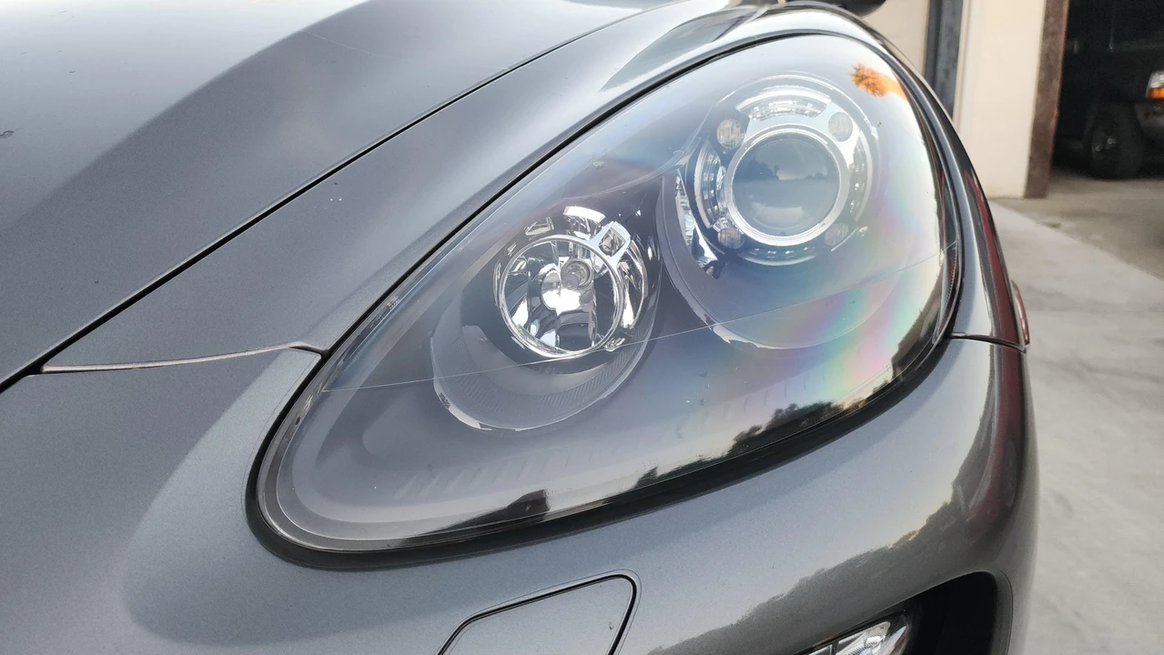 2014 Porsche 958 Cayenne Turbo - Image 18 of 31
