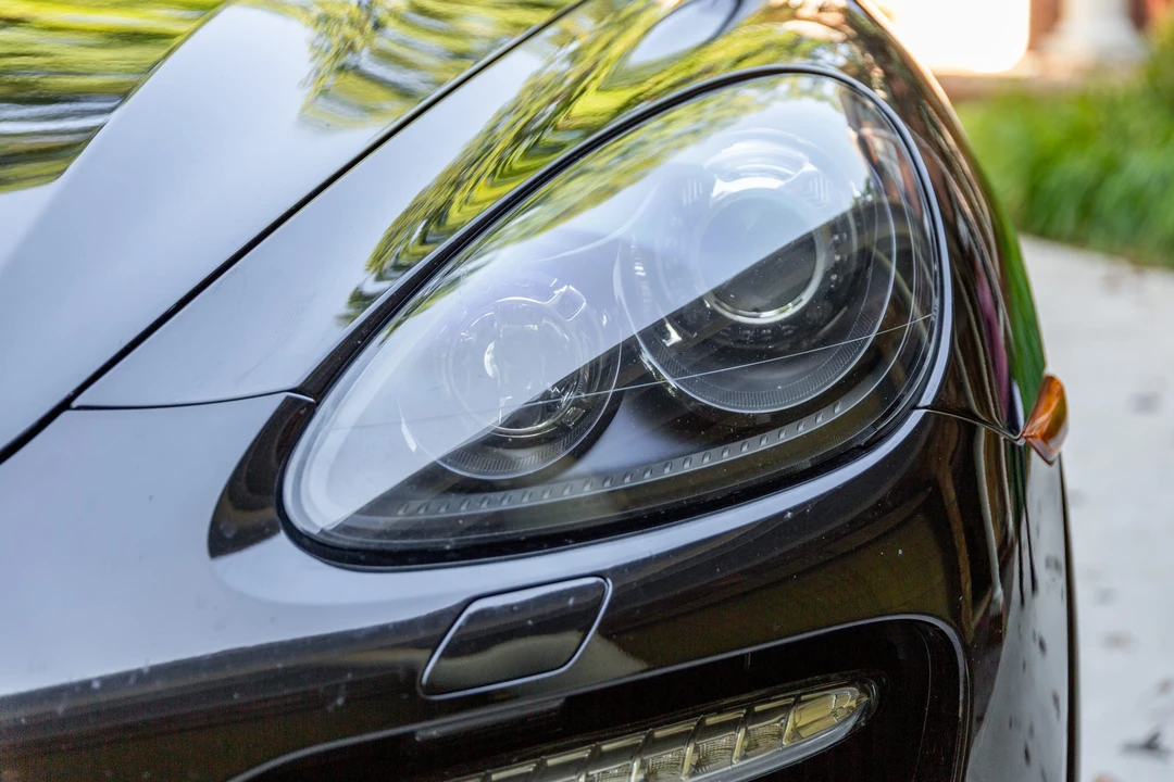 2014 Porsche 958 Cayenne Turbo - Image 16 of 31