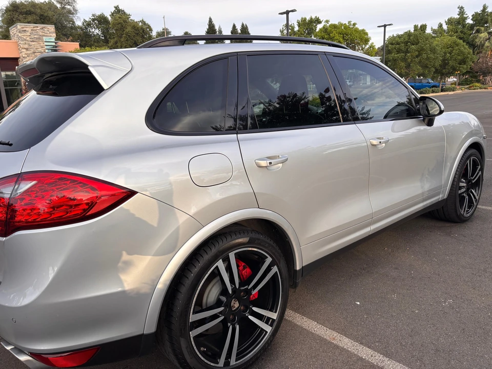 2014 Porsche 958 Cayenne Turbo S - Image 25 of 31