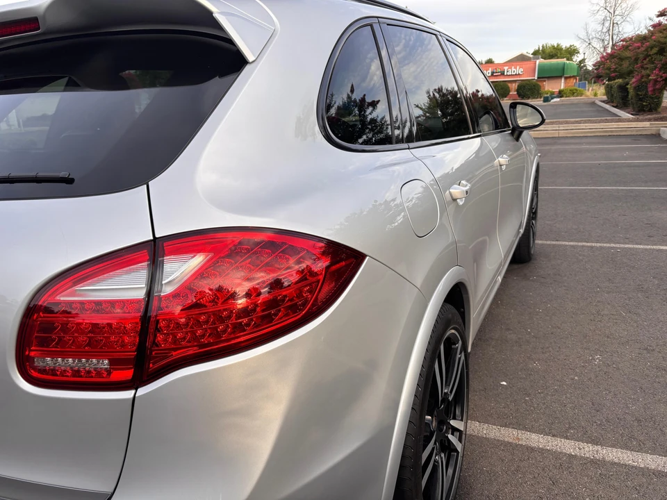 2014 Porsche 958 Cayenne Turbo S - Image 23 of 31