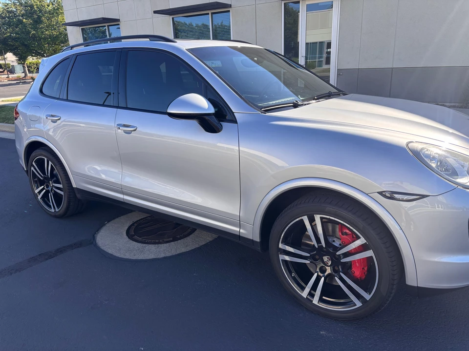 2014 Porsche 958 Cayenne Turbo S - Image 26 of 31