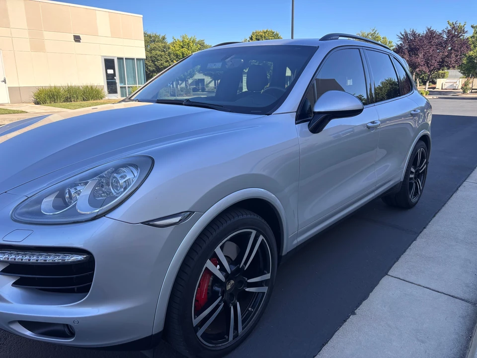 2014 Porsche 958 Cayenne Turbo S - Image 14 of 31
