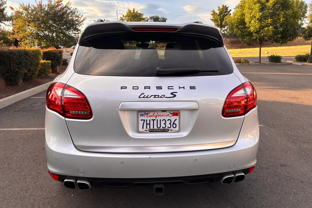 2014 Porsche 958 Cayenne Turbo S - Image 5 of 31