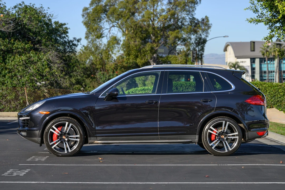 2014 Porsche 958 Cayenne Turbo - Image 4 of 31