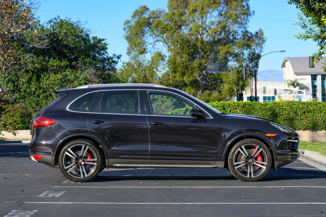 2014 Porsche 958 Cayenne Turbo - Image 11 of 31