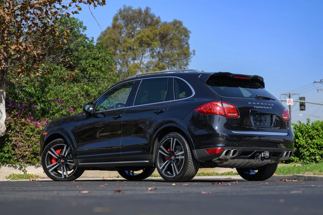 2014 Porsche 958 Cayenne Turbo - Image 5 of 31