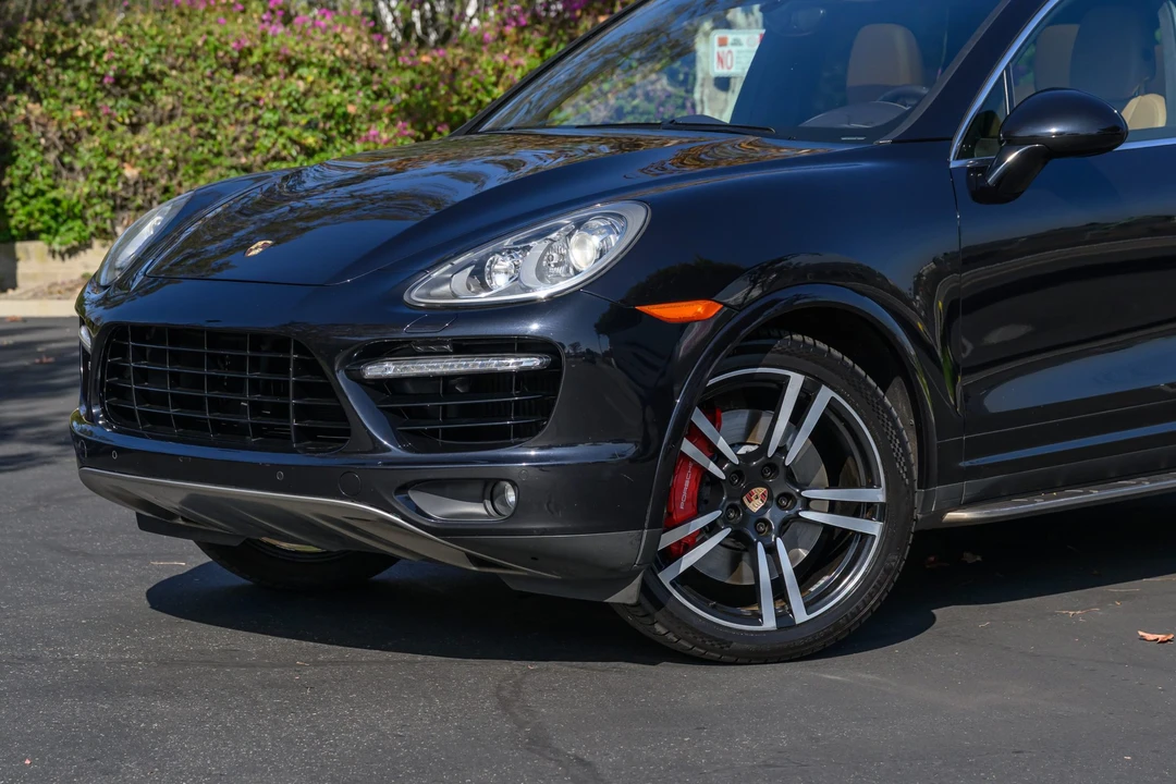 2014 Porsche 958 Cayenne Turbo - Image 27 of 31