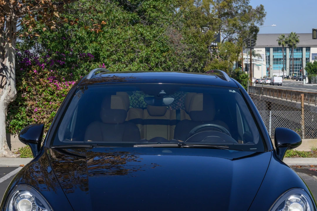 2014 Porsche 958 Cayenne Turbo - Image 28 of 31