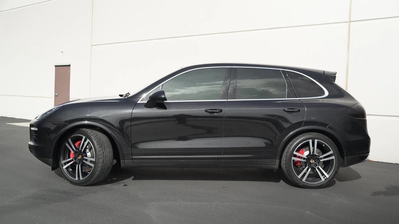 2014 Porsche 958 Cayenne Turbo - Image 9 of 31