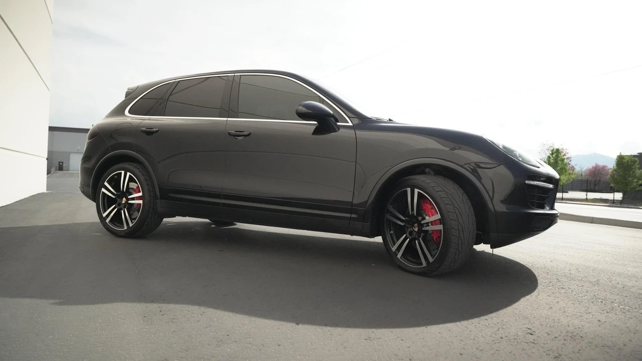 2014 Porsche 958 Cayenne Turbo - Image 16 of 31