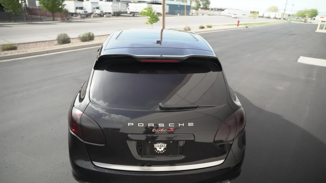 2014 Porsche 958 Cayenne Turbo - Image 13 of 31