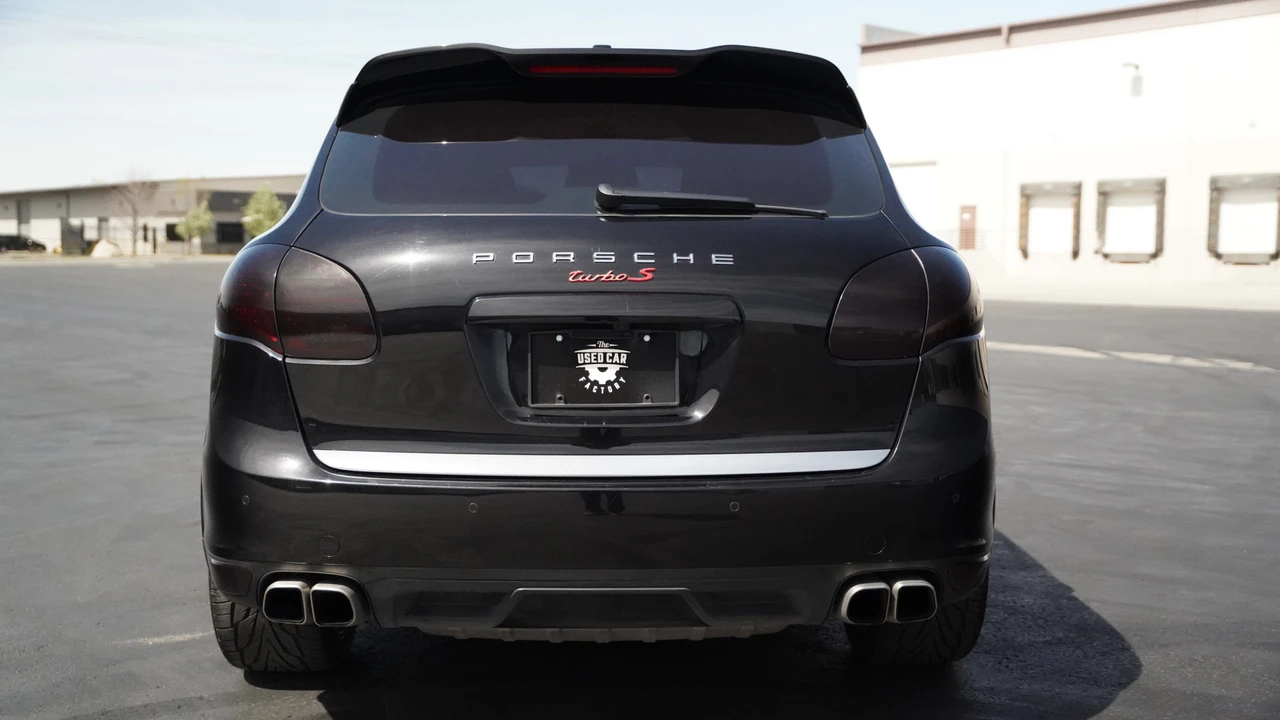 2014 Porsche 958 Cayenne Turbo - Image 14 of 31