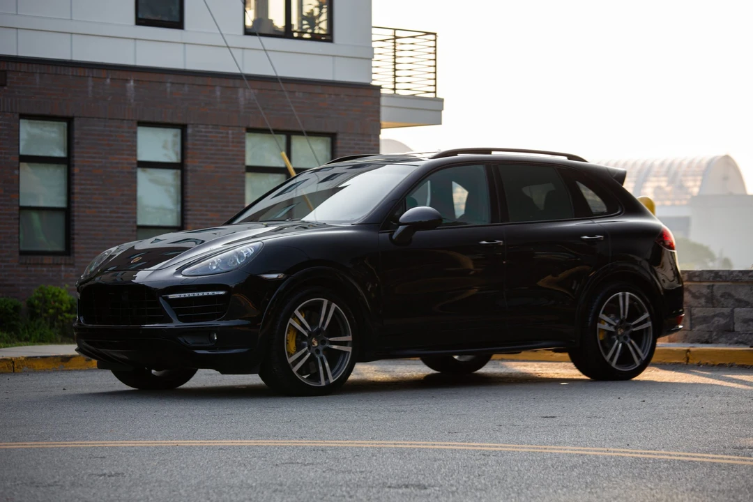 2014 Porsche 958 Cayenne Turbo - Image 2 of 31